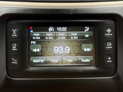Used 2016 Jeep Cherokee Latitude image 16