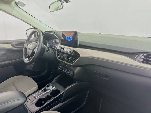 Used 2022 Ford Escape SE w/ Cold Weather Package image 27