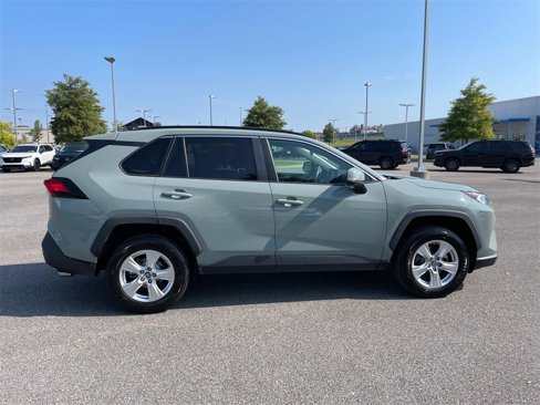 Used 2019 Toyota RAV4 XLE image 2