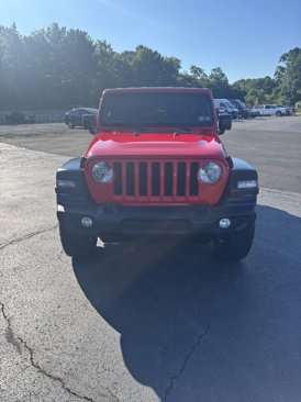 Used 2019 Jeep Wrangler Sport image 2