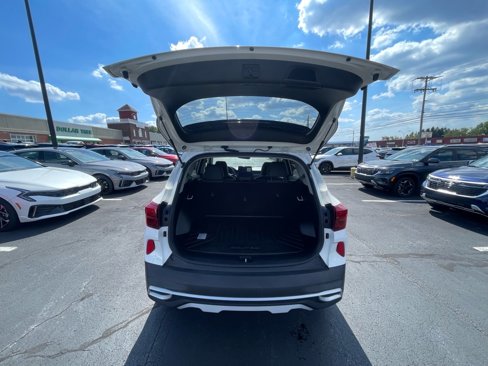 Certified 2022 Kia Seltos S image 12