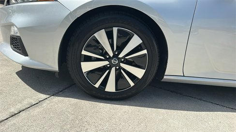 Used 2022 Nissan Altima 2.5 SV image 11