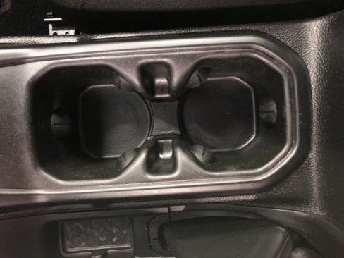 Used 2018 Jeep Wrangler Sport image 16