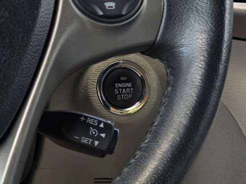 Used 2013 Toyota Venza image 25