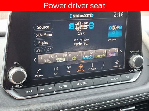 Used 2022 Nissan Rogue SV image 16
