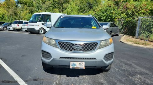 Used 2011 Kia Sorento LX image 3