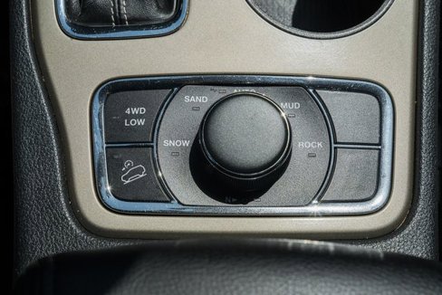 Used 2016 Jeep Grand Cherokee Limited w/ Trailer Tow Group IV image 27
