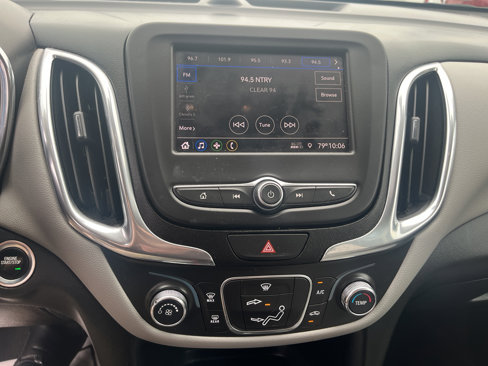 Used 2020 Chevrolet Equinox LS w/ LS Convenience Package image 10