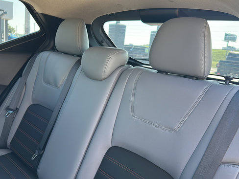 Used 2023 Nissan Kicks SR w/ SR Premium Package image 19