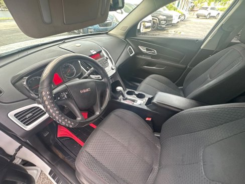 Used 2011 GMC Terrain SLE image 9