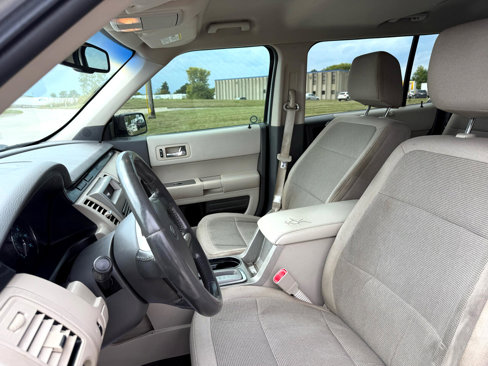 Used 2010 Ford Flex SE image 13