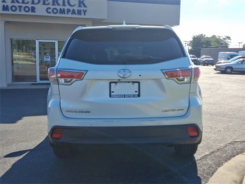 Used 2016 Toyota Highlander Limited image 5