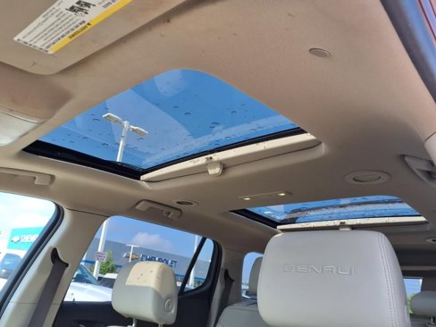 Used 2017 GMC Acadia Denali w/ Technology Package image 20