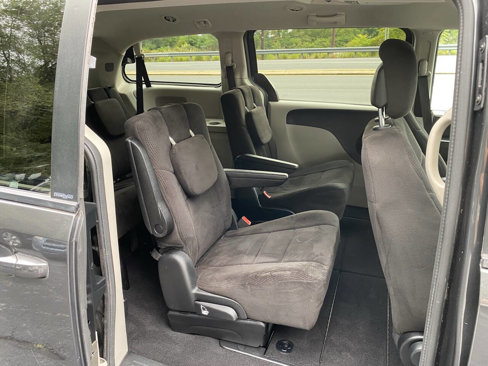 Used 2012 Dodge Grand Caravan SXT w/ Entertainment Group 1 image 14