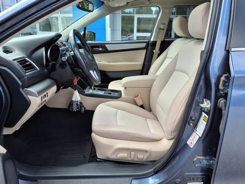 Used 2017 Subaru Outback 2.5i Premium image 48