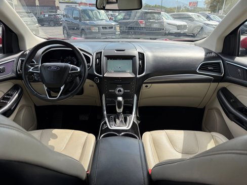 Used 2018 Ford Edge Titanium w/ Technology Package image 28