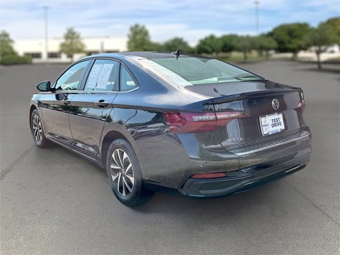 Used 2024 Volkswagen Jetta S image 4