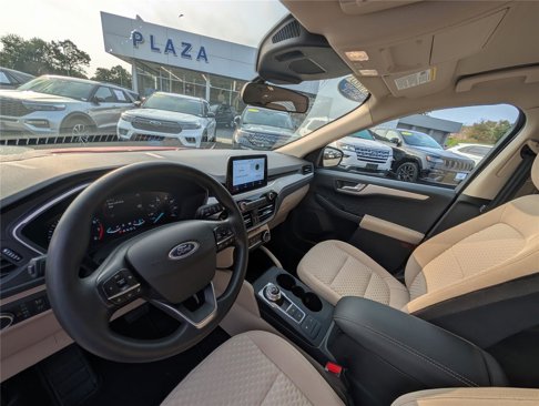 Certified 2020 Ford Escape SE image 15