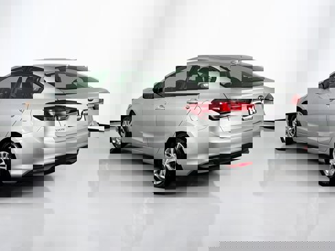 Used 2018 Kia Forte LX image 9