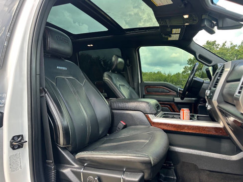 Used 2017 Ford F350 Platinum w/ Platinum Ultimate Package image 25