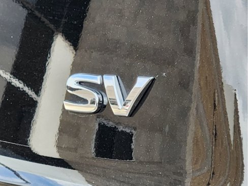 Used 2023 Nissan Rogue SV image 7