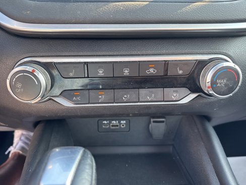 Used 2022 Nissan Altima 2.0 SR image 23