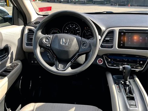 Used 2018 Honda HR-V EX image 5