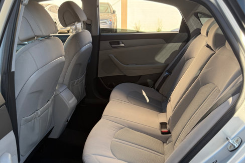Used 2017 Hyundai Sonata SE image 14