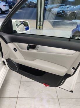 Used 2013 Mercedes-Benz C 250 Sedan image 23