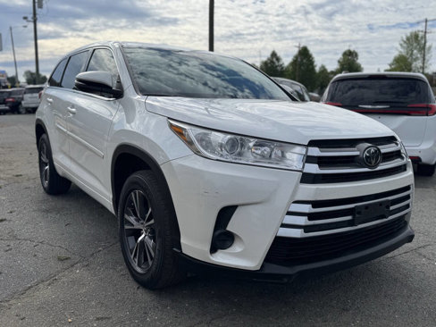 Used 2018 Toyota Highlander Plus image 3