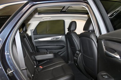 Used 2018 Cadillac XT5 Luxury w/ Driver Awareness Package image 11