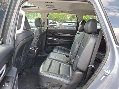Used 2020 Kia Telluride S w/ S 8 Passenger Seating Package image 11