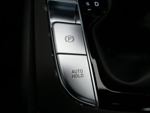 New 2025 Hyundai Elantra SEL image 25