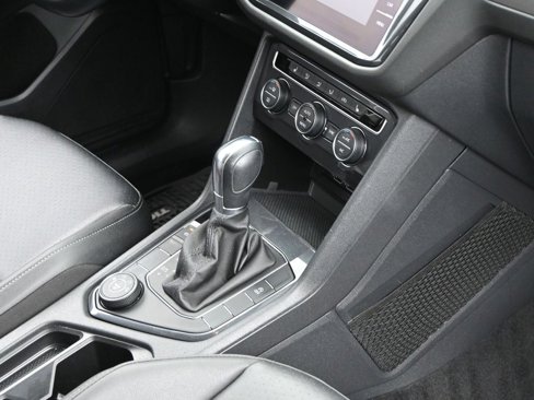 Used 2019 Volkswagen Tiguan SE w/ 3rd Row Seat Package image 29