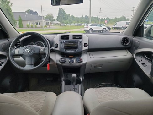 Used 2011 Toyota RAV4 4WD image 12