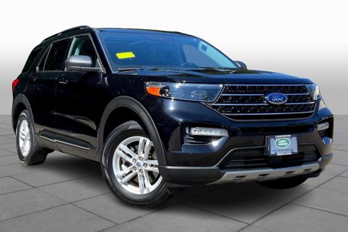 Used 2021 Ford Explorer XLT w/ Equipment Group 202A image 2