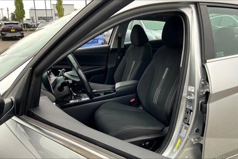 Used 2021 Hyundai Elantra SEL w/ Convenience + Premium Package image 23