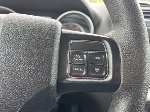 Used 2018 Dodge Journey SE w/ Blacktop Package image 18