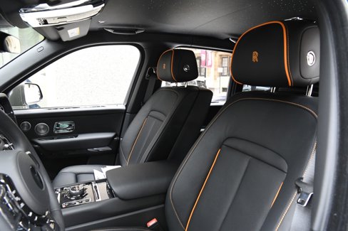 New 2025 Rolls-Royce Cullinan Black Badge image 10