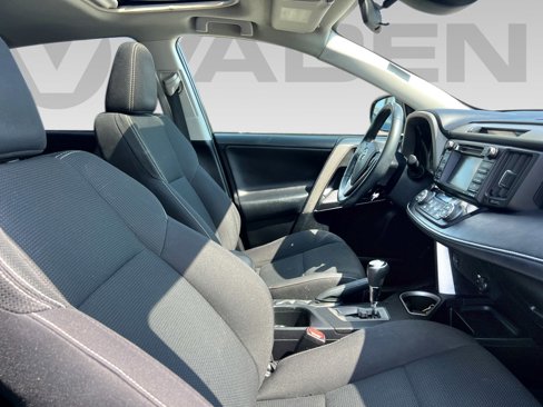 Used 2018 Toyota RAV4 XLE w/ Plus Extra Value Package image 12