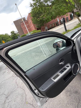 Used 2010 Dodge Avenger R/T image 9