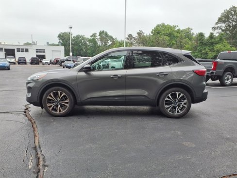 Used 2021 Ford Escape SE w/ SE Sport Appearance Package image 25