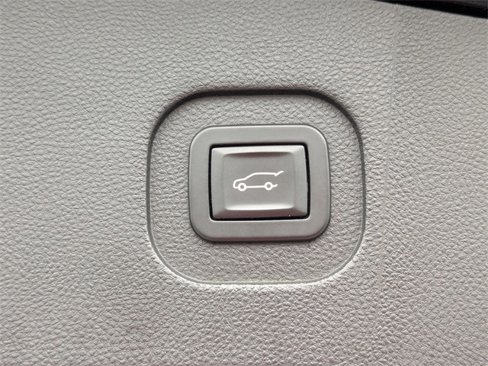 Used 2017 GMC Terrain SLT w/ Open Road Package image 34