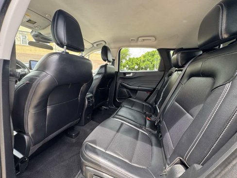 Used 2021 Ford Escape SEL image 18