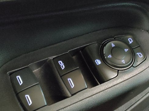 Used 2020 Chevrolet Equinox LT image 27