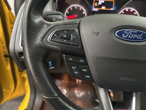 Used 2017 Ford Focus ST image 17