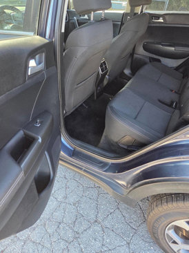 Used 2022 Kia Sportage LX image 9