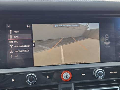 Certified 2024 Porsche Macan image 27