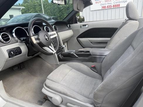 Used 2009 Ford Mustang Premium image 11