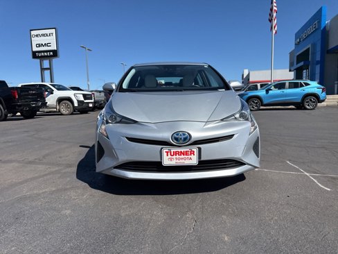 Used 2017 Toyota Prius Four image 2